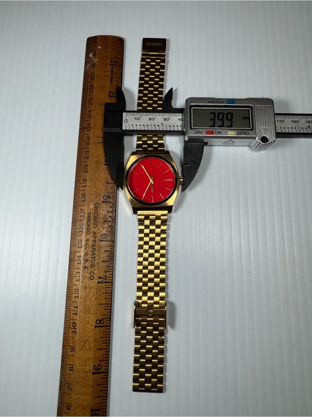Nixon Time Teller Gold/Oxblood/Sunray Bracelet Watch - new battery & operational